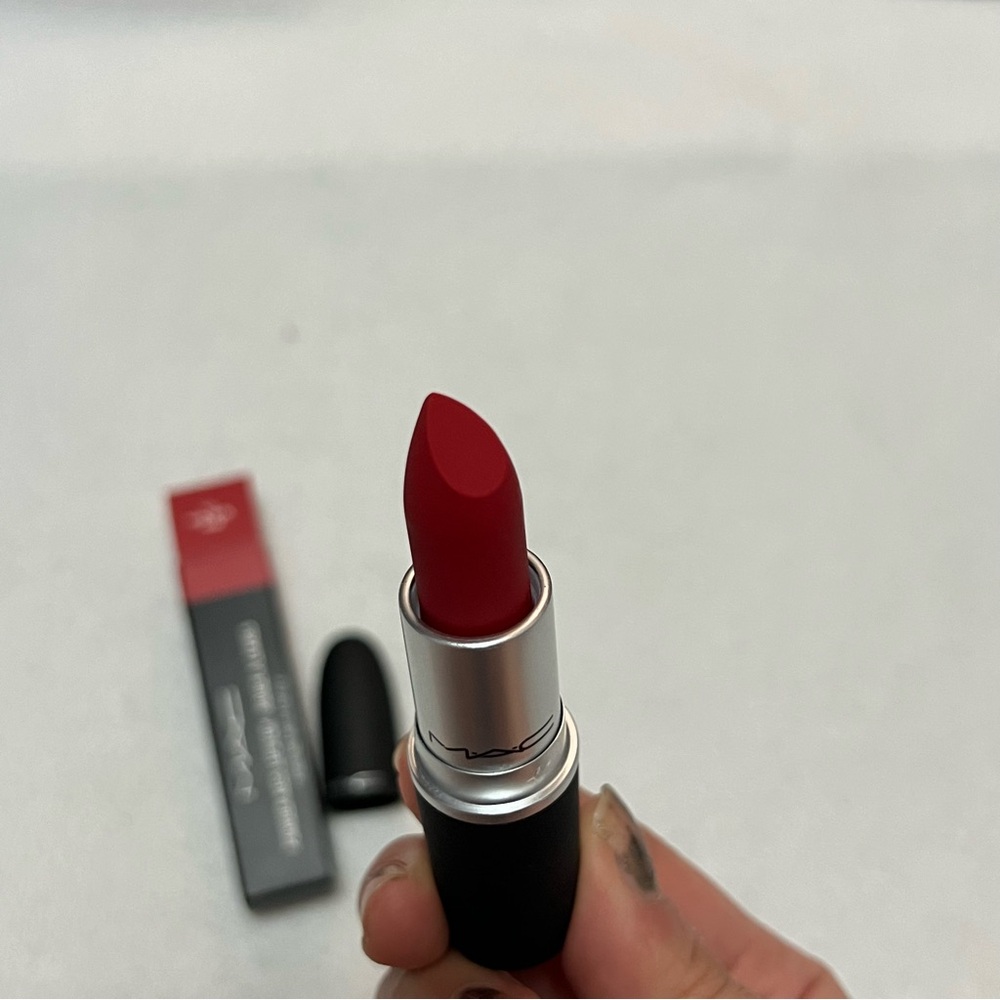 mac powder kiss lipstick 922 werk werk werk Jan sale - Picture 6 of 13